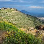 Vista del monte Tabor desde el monte del precipicio (Har Kedumim)